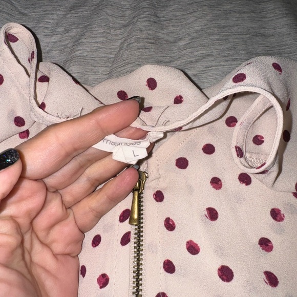 Cute polka dot top - Picture 3 of 5